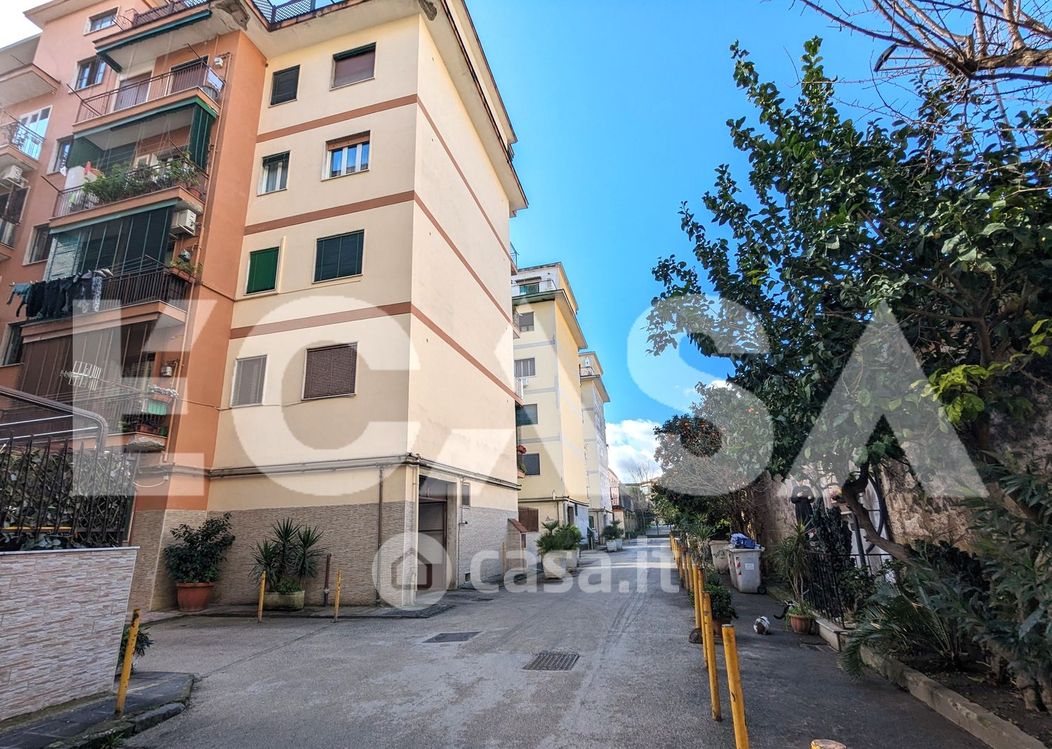 Appartamento in Vendita in Via Ernesto Pascal a Napoli