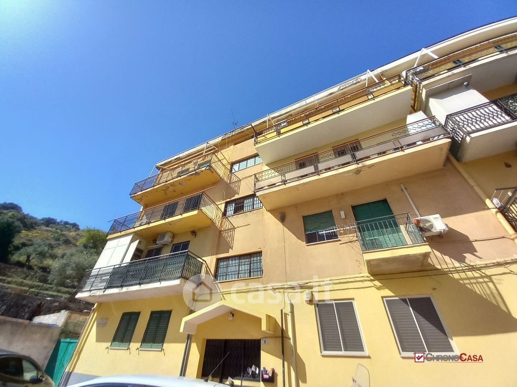 Appartamento in Vendita in Via Gioacchino Chinigò a Messina