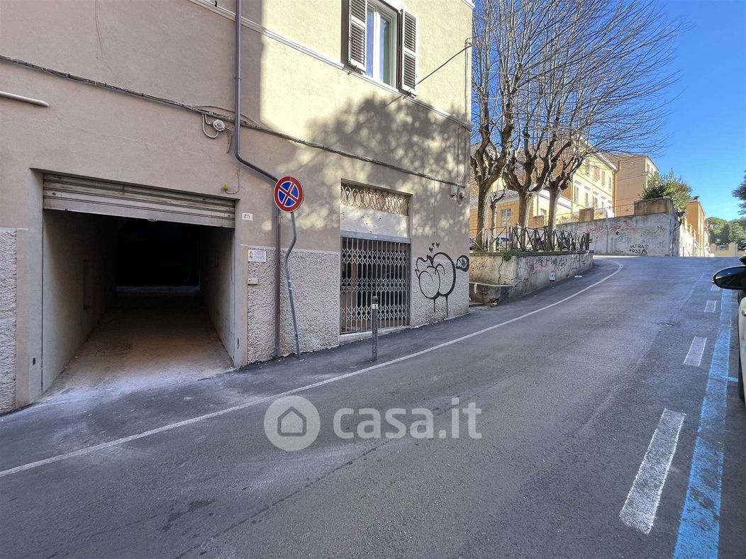 Garage/Posto auto in Vendita in Via Augusto Elia 25 a Ancona