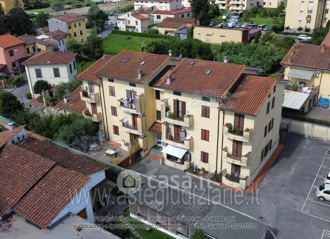 Appartamento in Vendita in Via degli Alpini 150 a Lucca