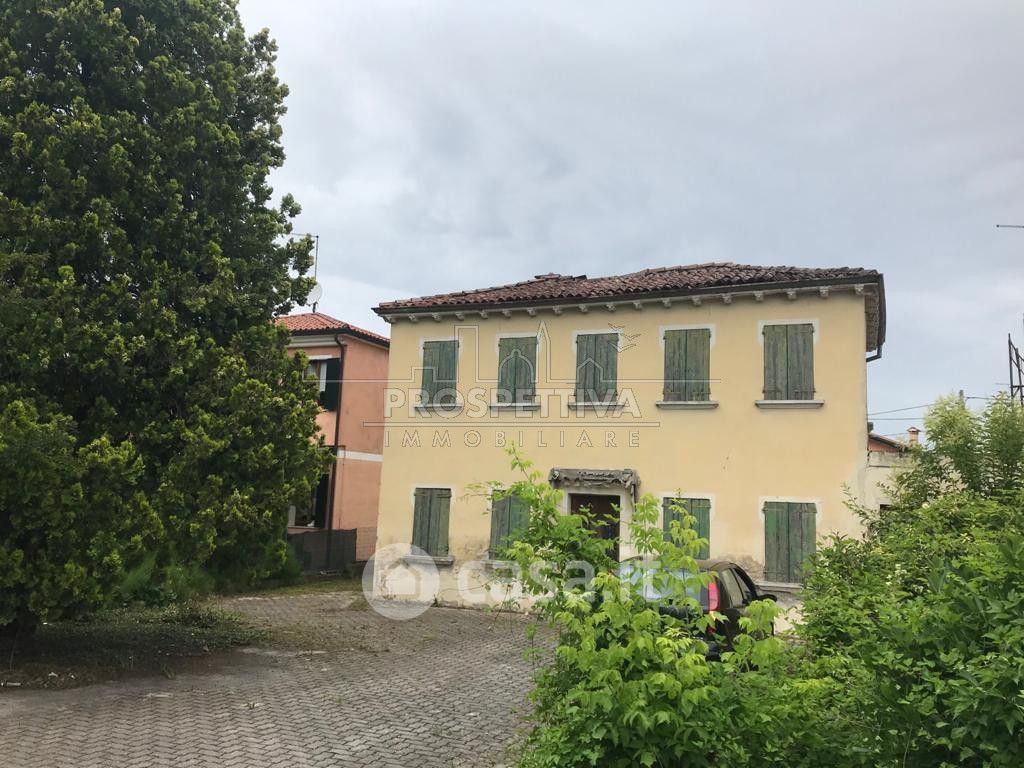 Villa in Vendita in Via Guglielmo Marconi a Eraclea