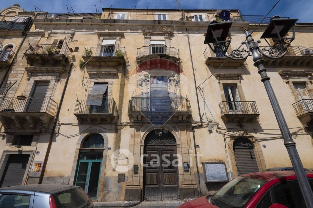 Appartamento in Vendita in Corso Vittorio Emanuele 42 a Caltagirone