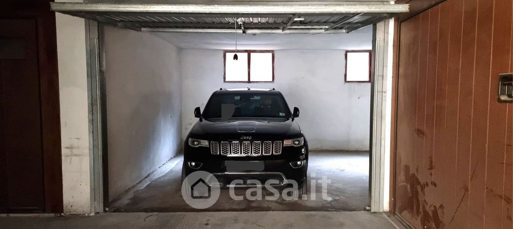 Garage/Posto auto in Affitto in Via Fracastoro a Cavaion Veronese