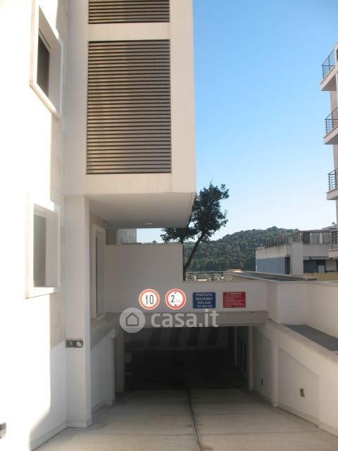 Garage/Posto auto in Affitto in Via dei Falconi a Cagliari