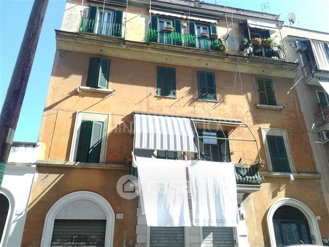 Appartamento in Vendita in Via Gabrio Serbelloni a Roma