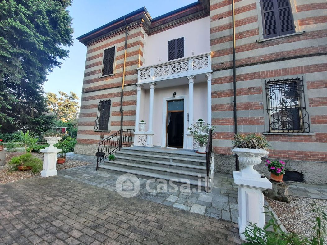 Villa in Vendita in SPINETTA MARENGO VIA GENOVA a Alessandria