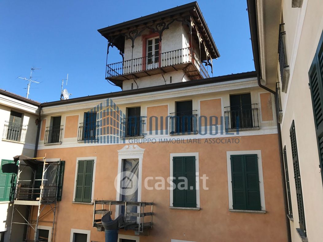 Casa Bi/Trifamiliare in Vendita in Via Milano 22 a Brescia