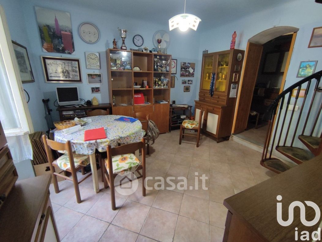 Appartamento in Vendita in Via Umberto Biancamano 119 a La Spezia