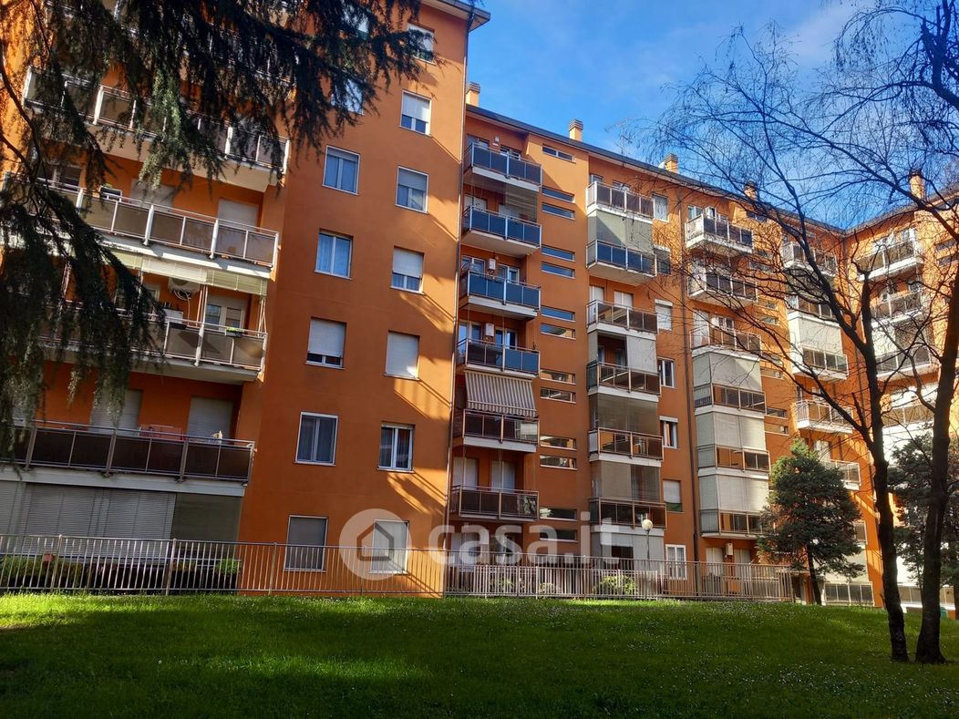 Appartamento in Vendita in Viale Ungheria 2 a Milano
