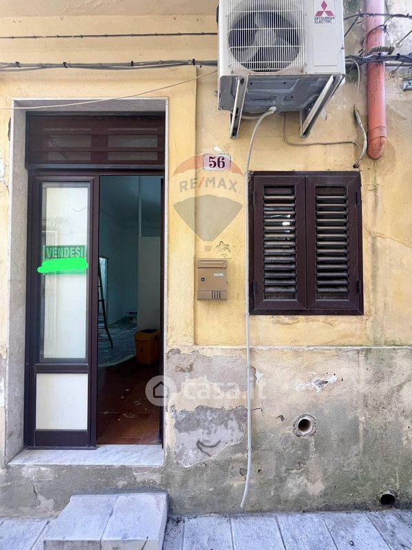 Casa Bi/Trifamiliare in Vendita in Via Cervi Annunzio 56 a Ragusa