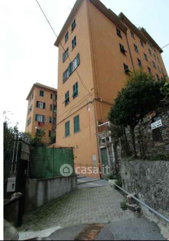 Appartamento in Vendita in Via Antonio Burlando 40 -38 a Genova