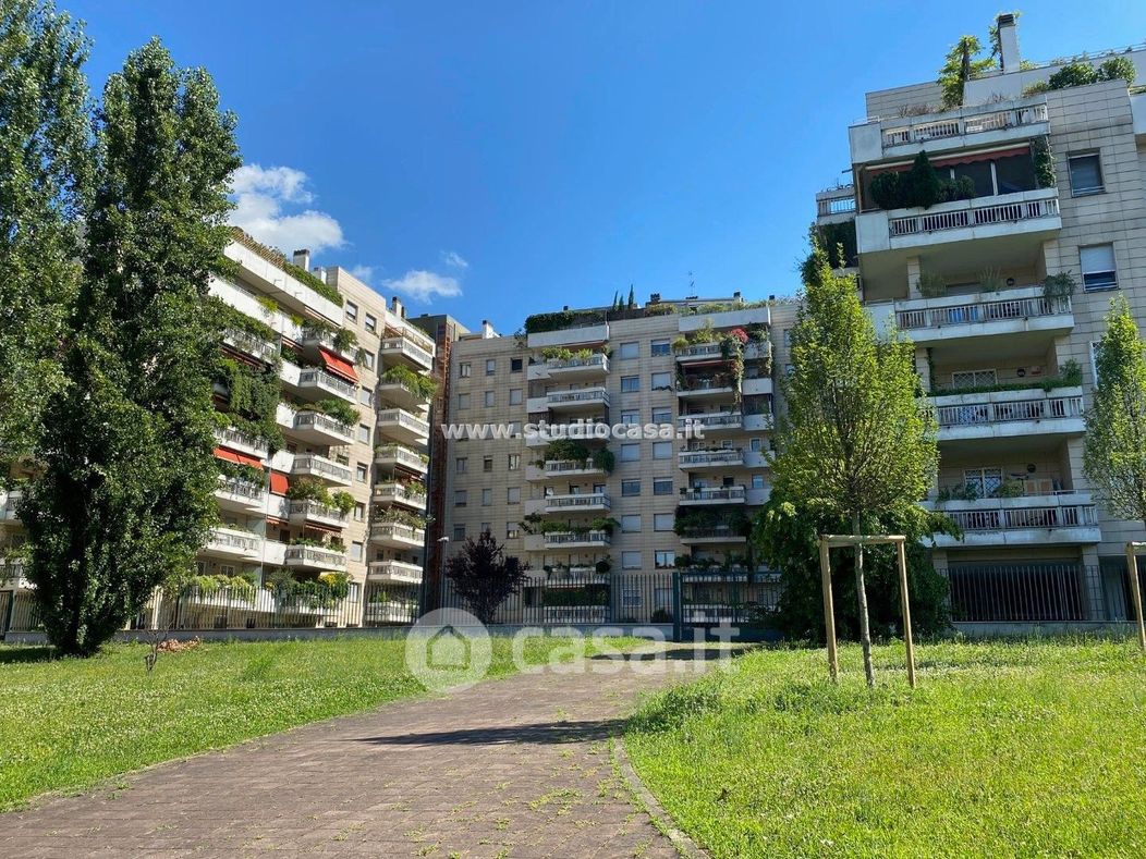 Appartamento in Affitto in Via Giovanni Spadolini 9 a Milano