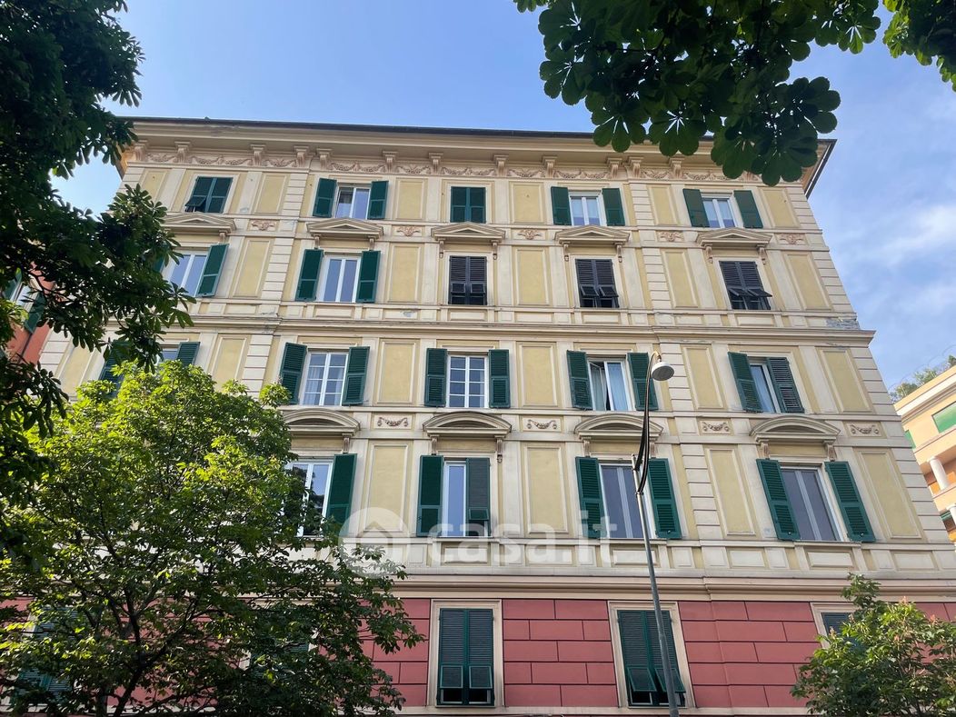 Appartamento in Vendita in Piazza Manin 3 a Genova