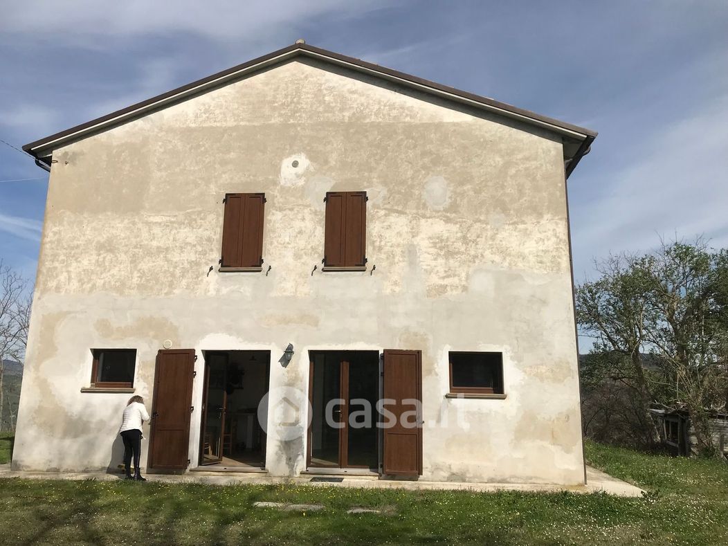 Rustico/Casale in Vendita in Via dei Molinelli 34 a Urbino