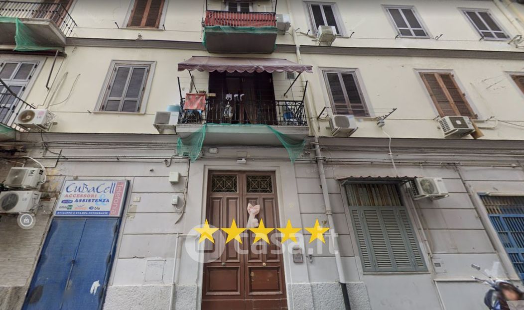 Appartamento in Vendita in Via Eleonora Pimentel a Napoli