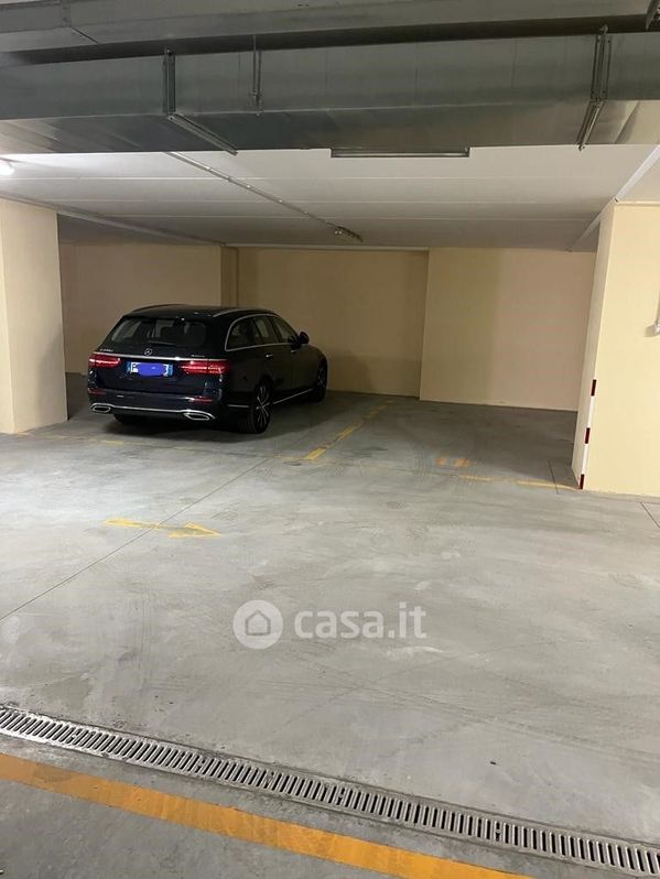 Garage/Posto auto in Affitto in Via Sant'Agostino a L'Aquila