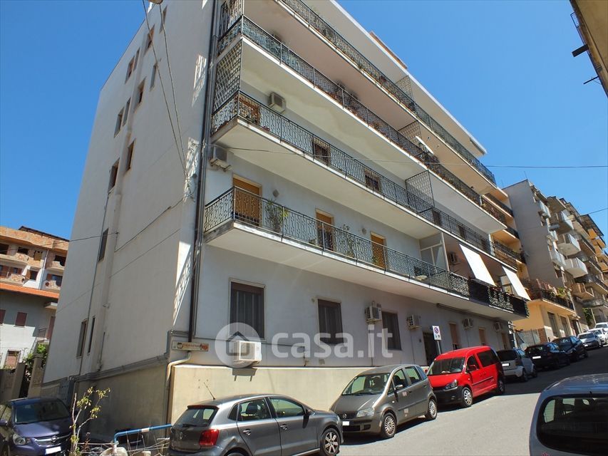 Appartamento in Vendita in Via Sbarre superiori diramazione Lombardo a Reggio Calabria