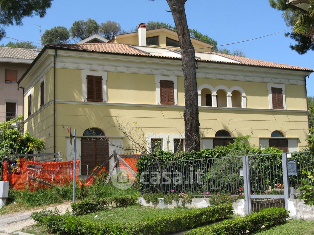 Villa in Vendita in a Pescara