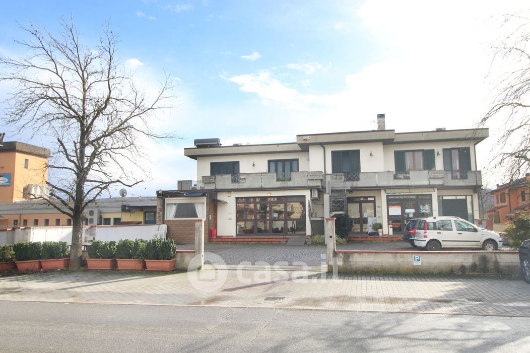 Negozio/Locale commerciale in Affitto in Via Don Orazio Ceccarelli 159 a Quarrata