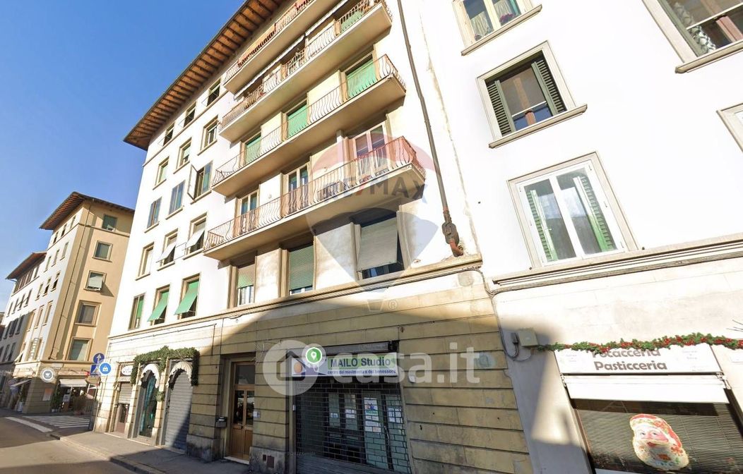 Appartamento in Vendita in Via Francesco Baracca 100 a Firenze