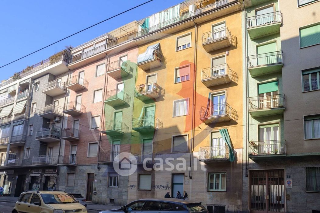 Appartamento in Vendita in Via Nicomede Bianchi 38 a Torino