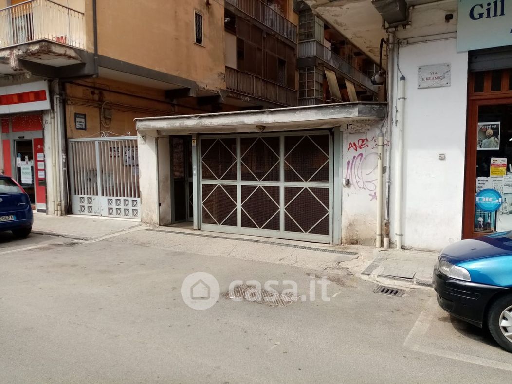 Garage/Posto auto in Vendita in Via De Amicis a Battipaglia