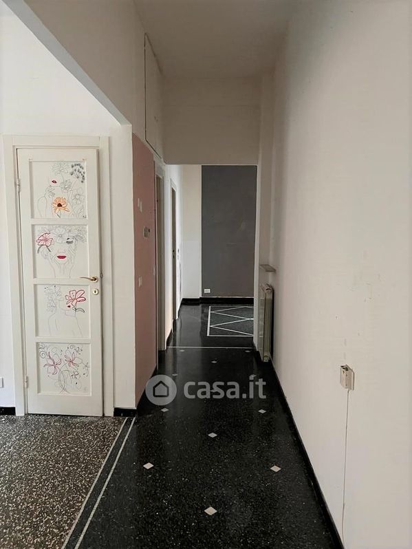 Appartamento in Vendita in Via Walter Fillak a Genova