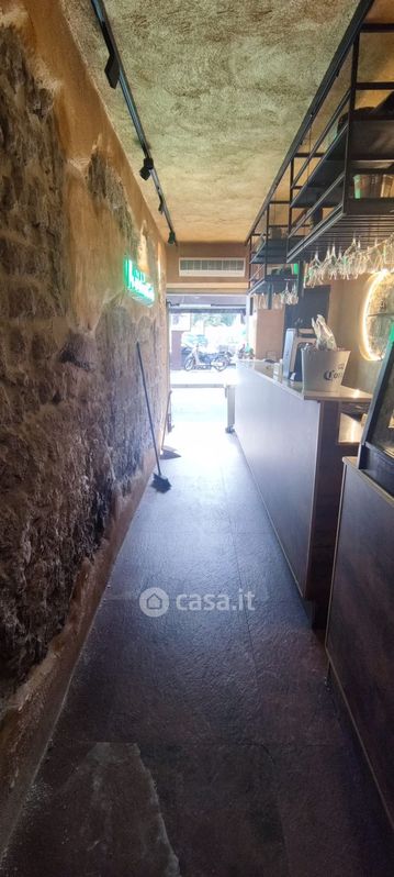 Bar in Vendita in Riviera di Chiaia a Napoli