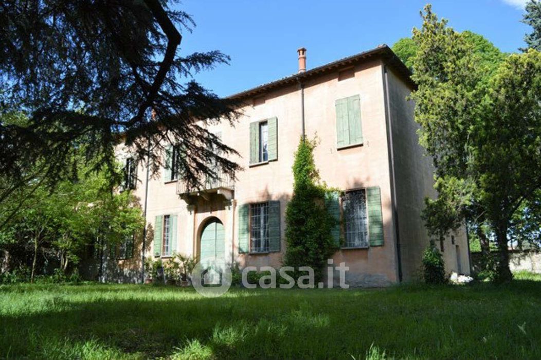 Villa in Vendita in Via Brando Brandi a Forlì
