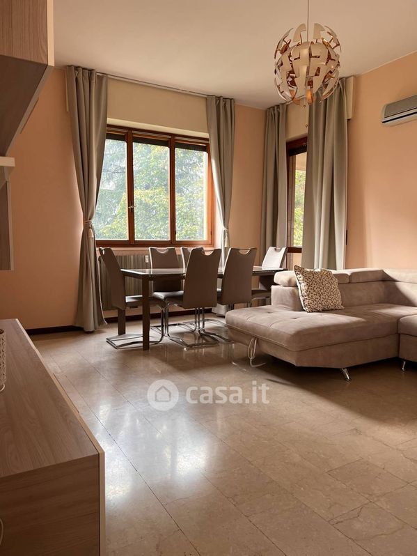 Appartamento in Vendita in Via Monte Cervino a Monza