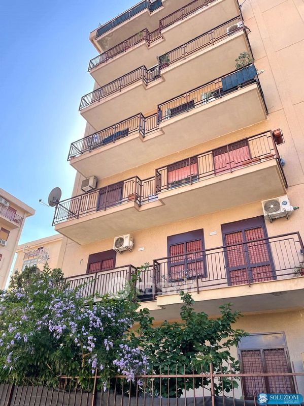 Appartamento in Vendita in Largo Pietro Calamandrei a Palermo