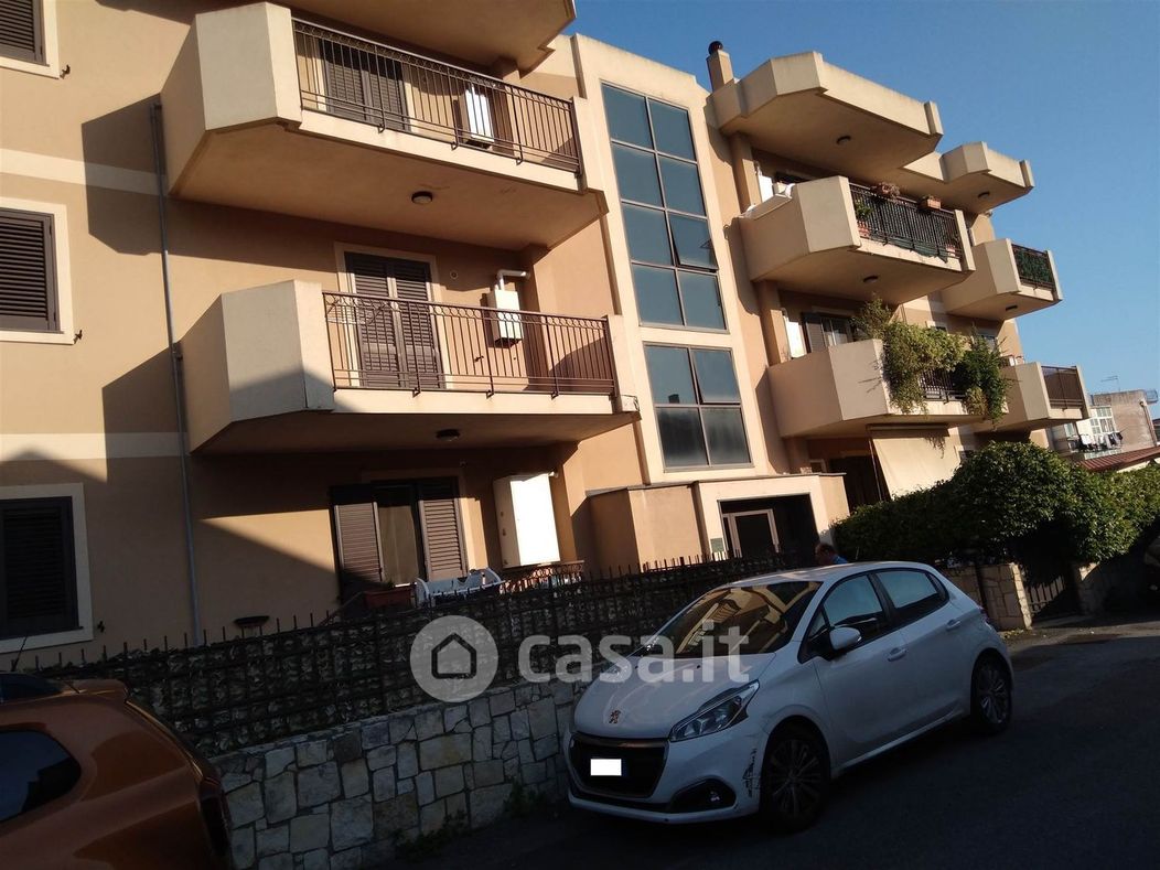Appartamento in Vendita in Via Giuseppe Caporal a Messina
