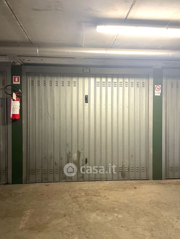 Garage/Posto auto in Vendita in Via Lazio 43 a Rozzano