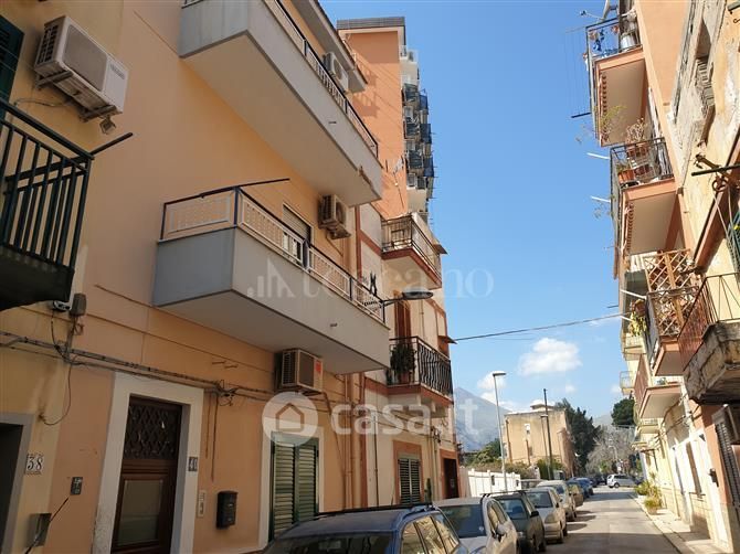 Appartamento in Vendita in Via Collegio Romano a Palermo