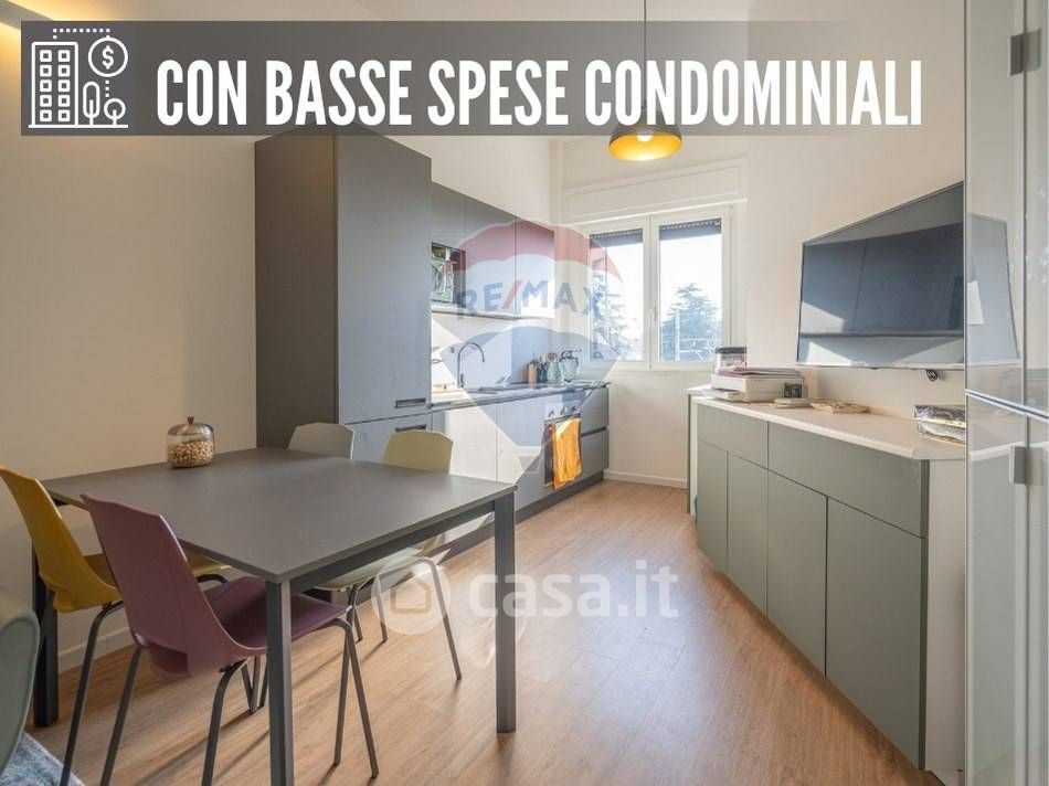 Appartamento in Vendita in Via Padre Reginaldo Giuliani 10 a a Milano