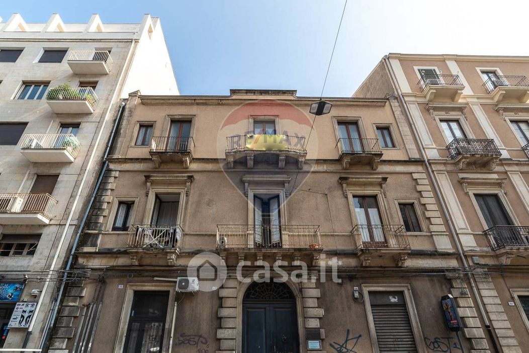 Appartamento in Vendita in Via Monserrato 48 a Catania