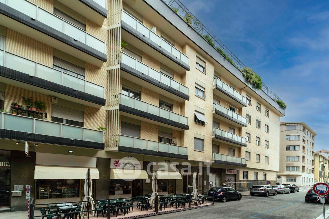 Appartamento in Vendita in Via Giovanni da Verazzano 37 a Torino