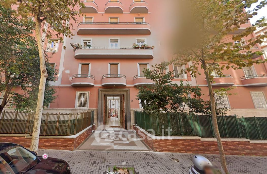 Appartamento in Vendita in Via Cimarosa a Napoli