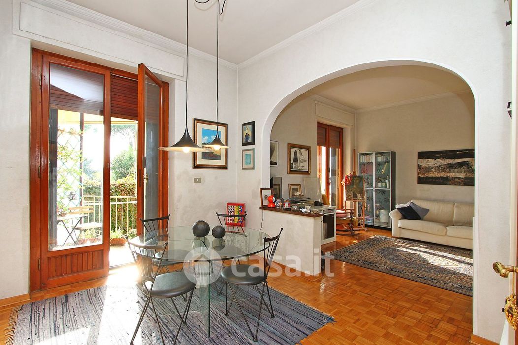 Villa in Vendita in Via Trieste a Firenze