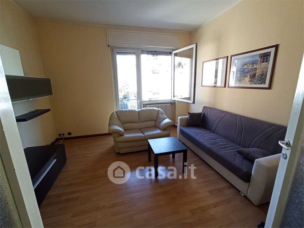 Appartamento in Vendita in Via Giovanni Battista Scalabrini 36 a Como