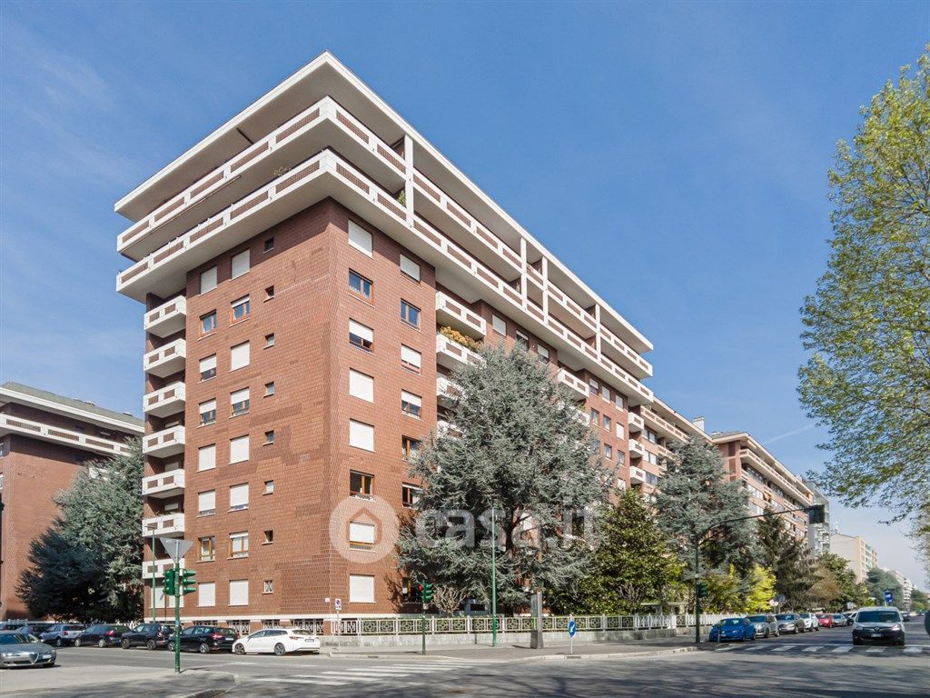 Appartamento in Vendita in Corso Monte Cucco a Torino