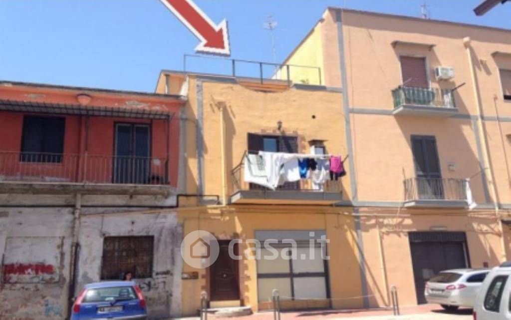 Appartamento in Vendita in Via San Cosmo Fuori Porta Nolana a Napoli