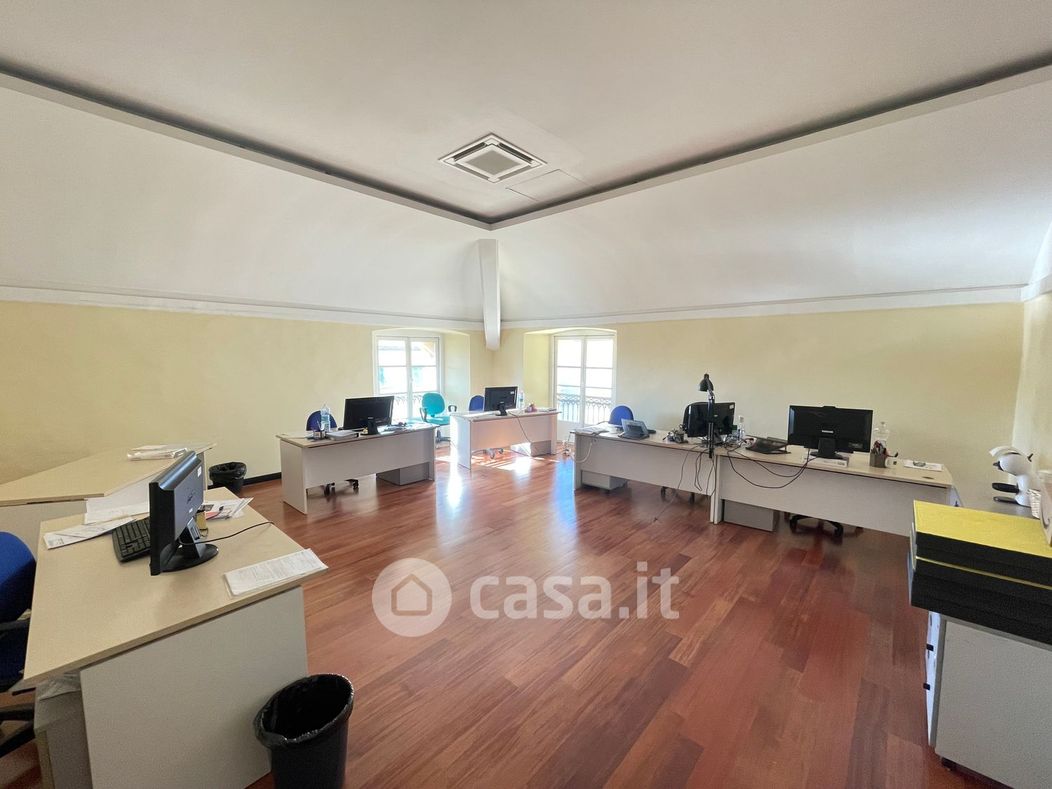 Ufficio in Affitto in Via Sampierdarena 71 a Genova