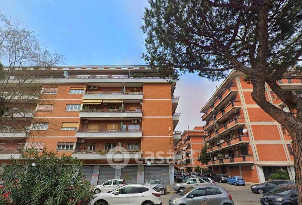 Appartamento in Vendita in Via Lorenzo Cusani Visconti a Roma