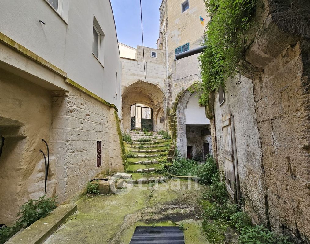Appartamento in Vendita in Via Santa Cesarea a Matera