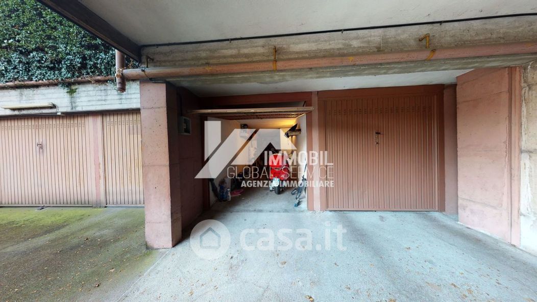 Garage/Posto auto in Vendita in Via Milziade Tirandi 26 a Brescia