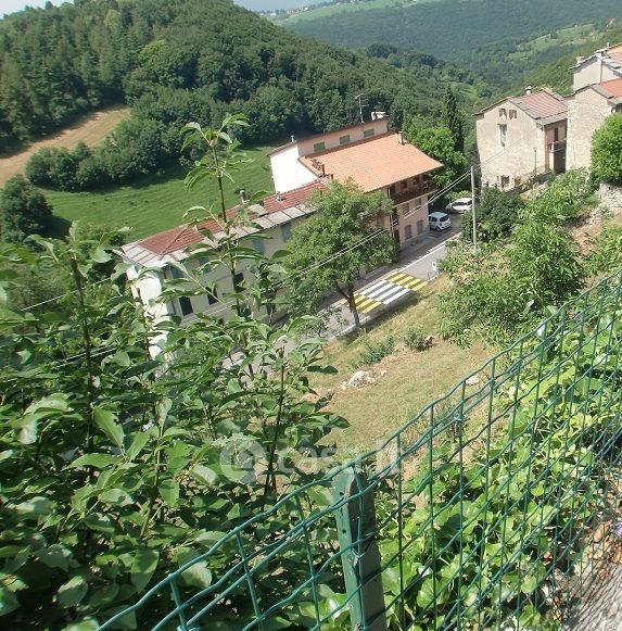 Terreno edificabile in Vendita in Via Dante Alighieri a Bosco Chiesanuova