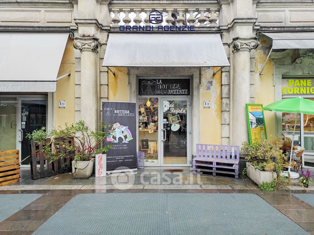 Negozio/Locale commerciale in Vendita in Piazza Ghiaia a Parma