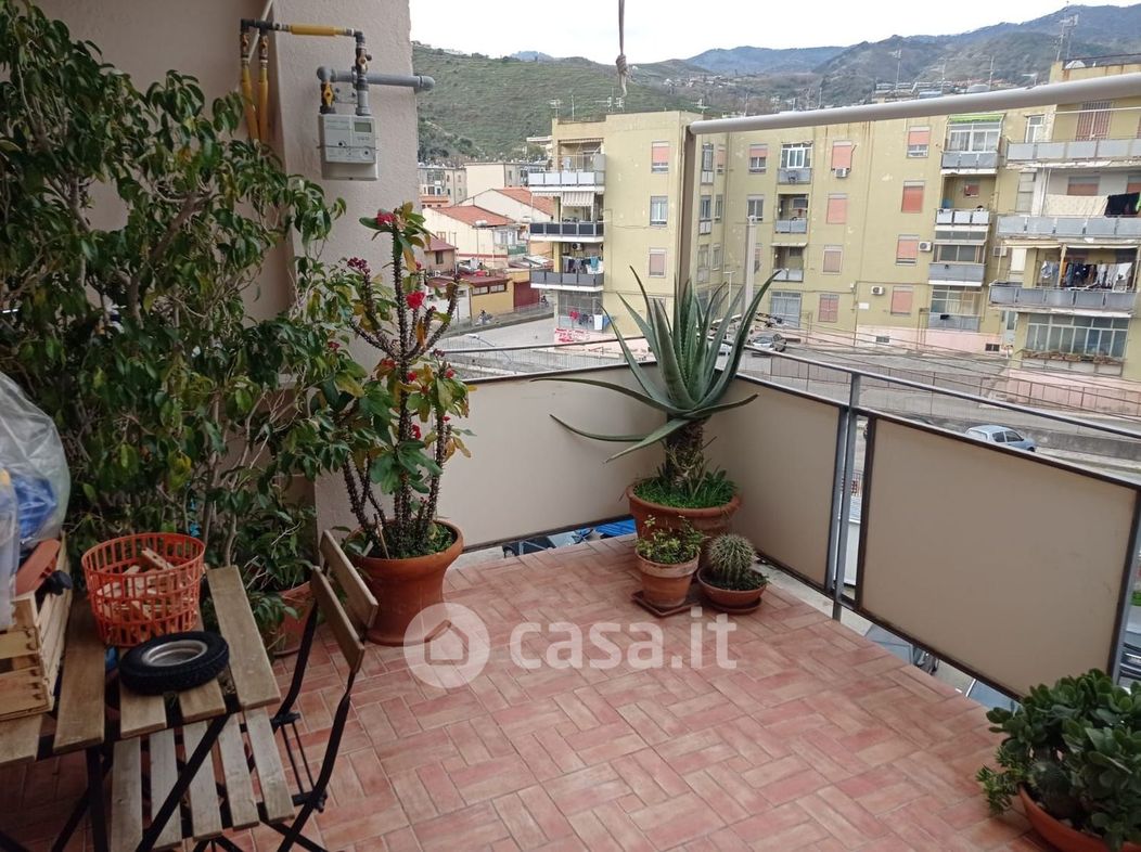 Appartamento in Vendita in Via Camaro a Messina