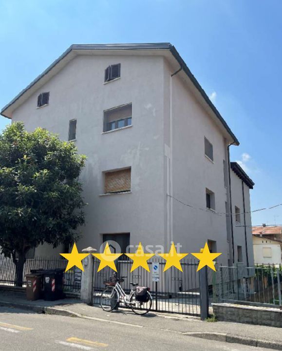 Appartamento in Vendita in Via Raffaello Sanzio a Piacenza